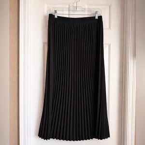 SHEIN Black Pleated Midi Skirt Elastic Waist Classic A-Line Size: 0XL